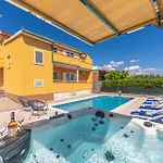 Mijo Villa Kaštela