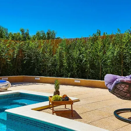 Mijo Villa Kastela