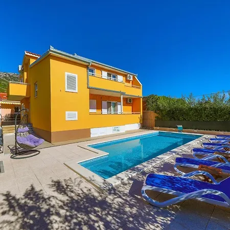 Mijo Villa